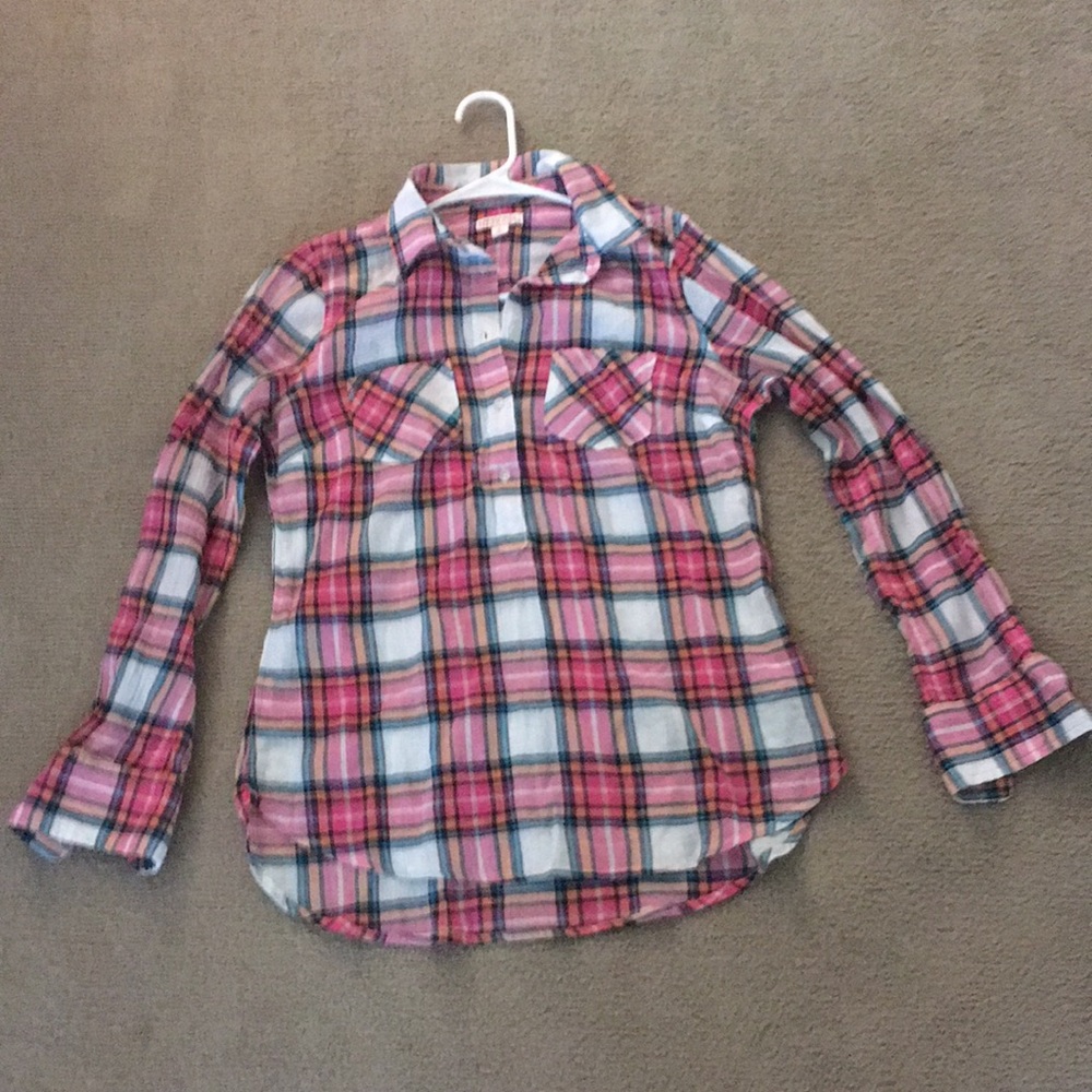 Pullover shirt